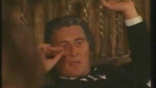 Šiurkštus jaunos kalės šūdas