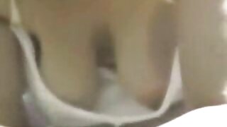 Nuskustas pūlingas ir analinis seksas su MILF